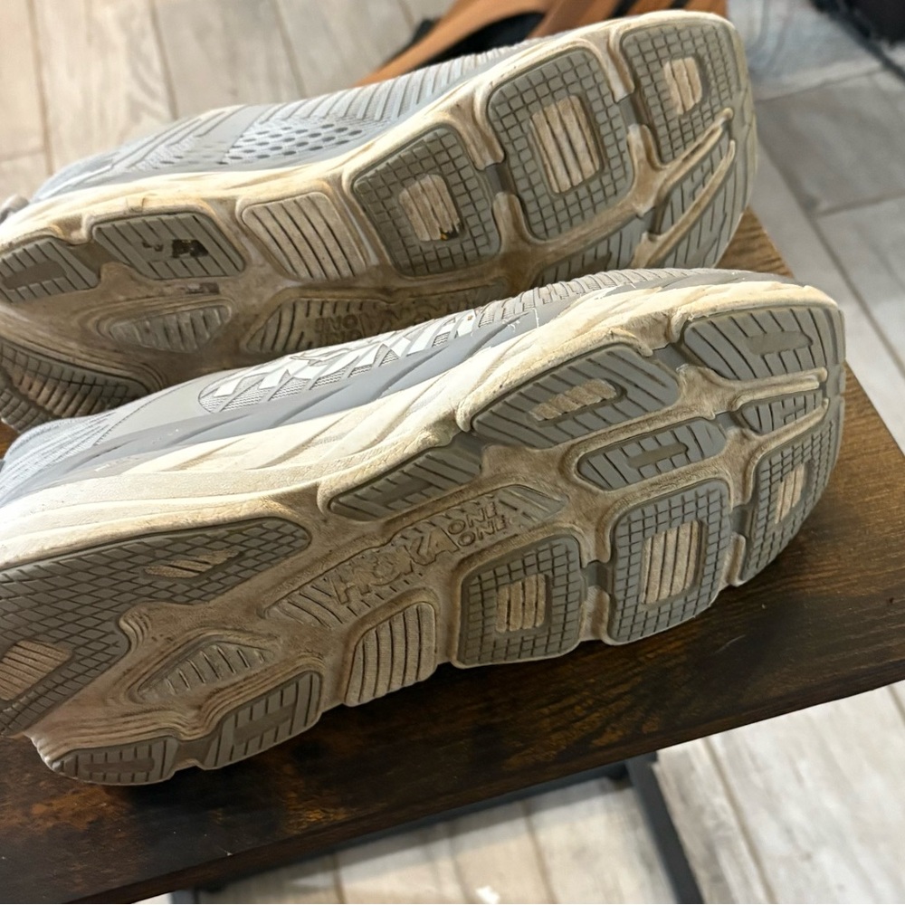 Hoka Bondi 7 Men's Light Gray Athletic Shoes - Picture 5 of 5